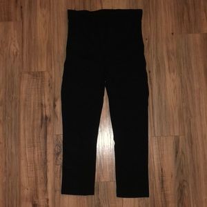 Maternity GapFit Capris